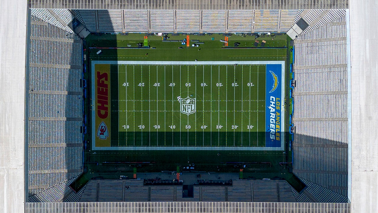 Chargers fans upset over Chiefs logo painted in end zone at Brazil game