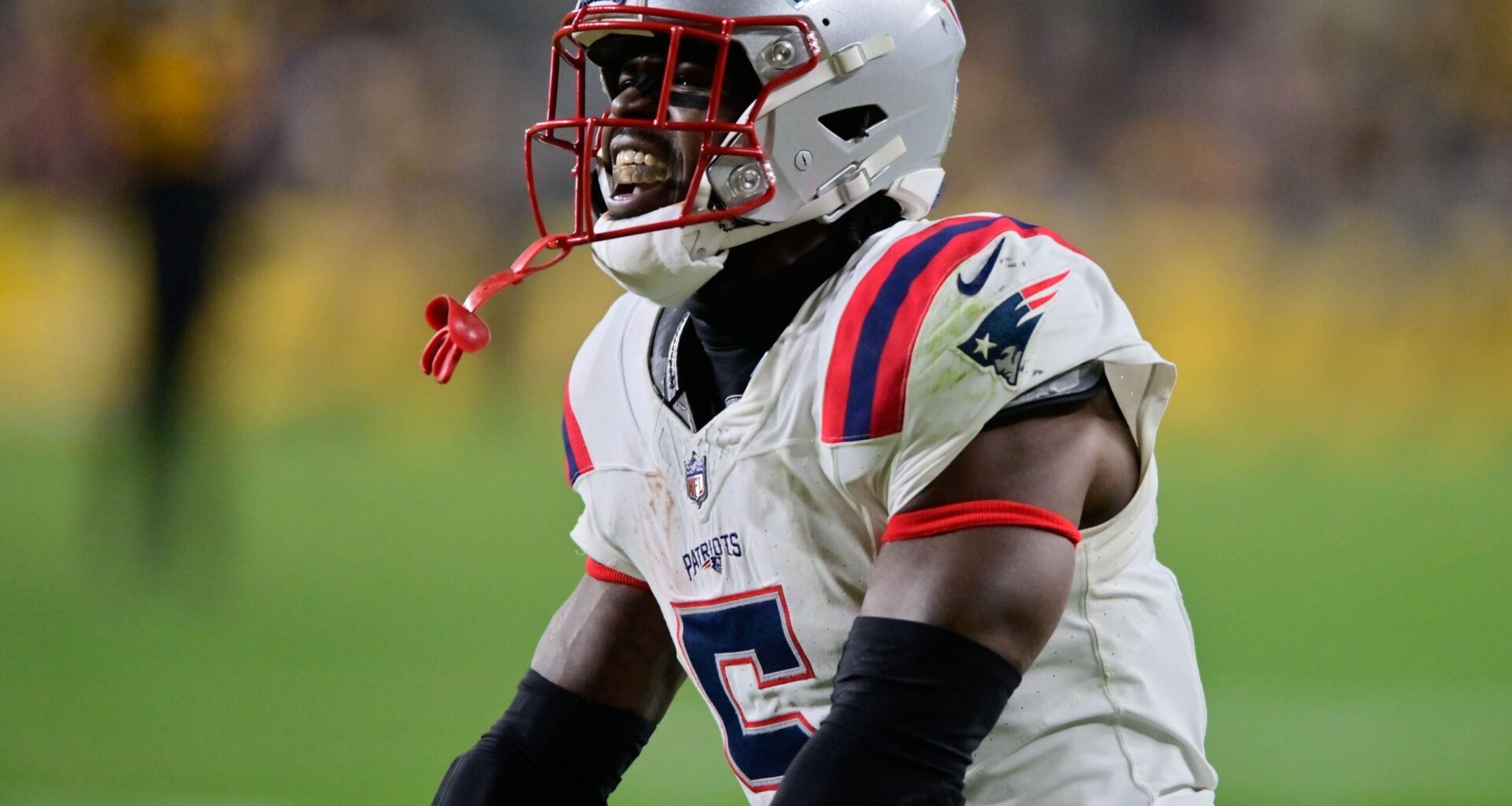 Steelers to Sign Hard-Hitting Free Agent Strong Safety