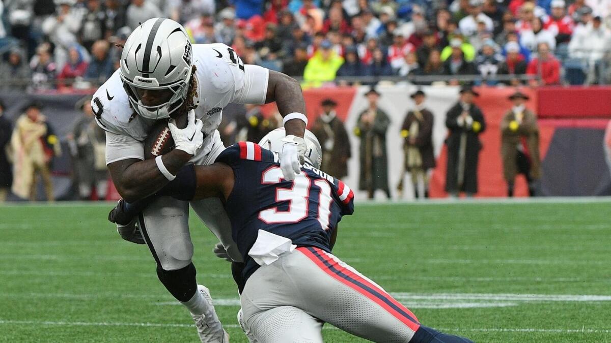 What held Ashton Jeanty back from better NFL debut? Raiders' Pete Carroll explains rookie RB's shortcomings