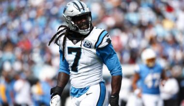 Jadeveon Clowney visits Cowboys: No immediate signing expected for former No. 1 overall pick, per report