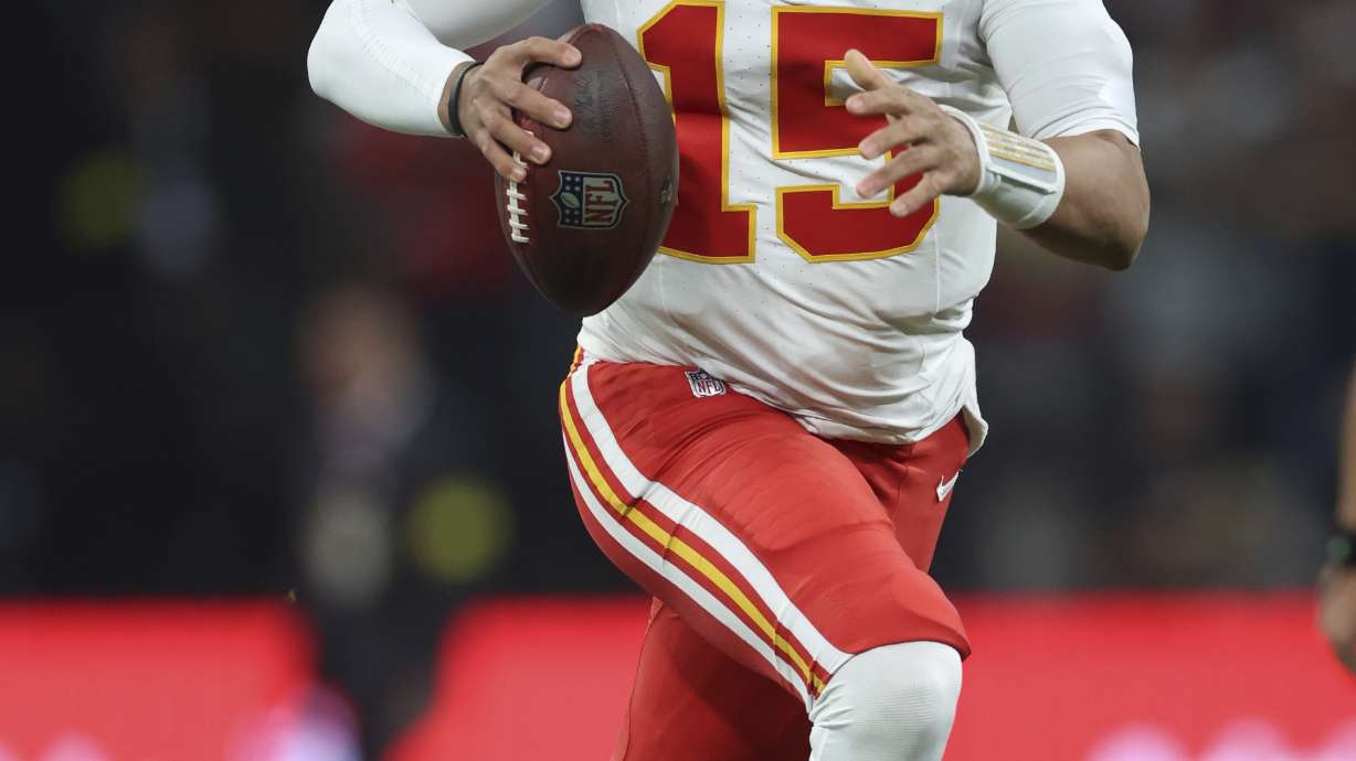 Pro Picks: Chiefs will defeat the Eagles in a Super Bowl rematch
