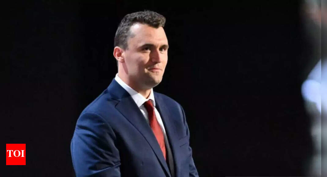 NFL clarifies decision to observe moment of silence for Charlie Kirk during Packers-Commanders game | NFL News