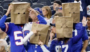 Dallas seeks first win of season vs. old rival