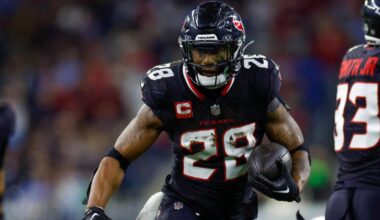 Joe Mixon injury: Texans RB out for extended period of time with foot injury, per report