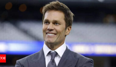 Tom Brady calls Chiefs vs. Eagles as Patrick Mahomes seeks revenge and Jalen Hurts targets third straight win | NFL News