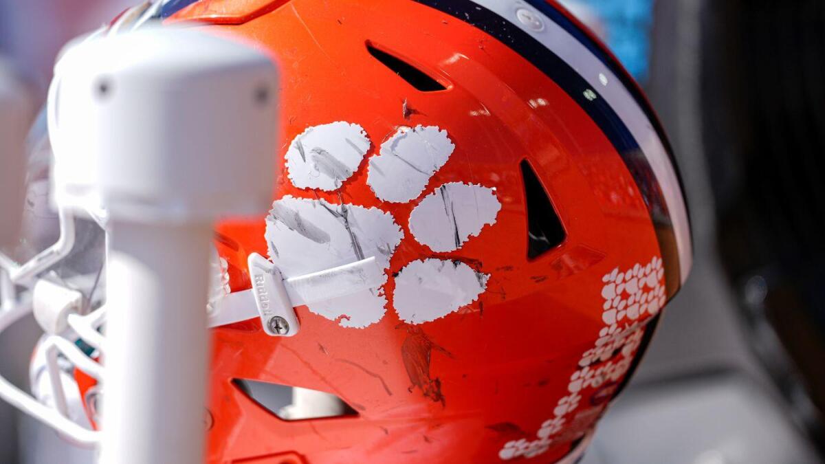 LOOK: Clemson's bus damaged after hitting light pole in another bizarre off-field mishap for Tigers