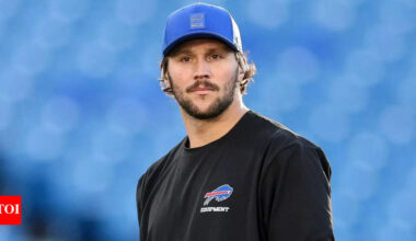 NFL Legends slam Josh Allen for shamelessly begging referees for calls despite MVP-level performance | NFL News