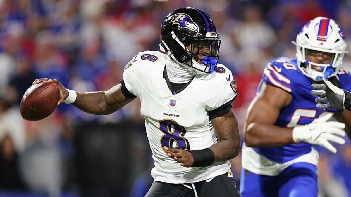 Ravens' Lamar Jackson apologizes to Bills fan he shoved, implores him to 'keep your hands to yourself'