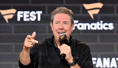 Miami Dolphins legend Dan Marino being treated for liver disease