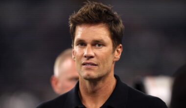 Tom Brady joins Raiders coaches in booth on 'MNF' as involvement in offensive game planning comes to light
