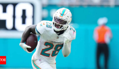 Will De’Von Achane play tonight against the Buffalo Bills? Latest injury update on the Miami Dolphins running back | NFL News