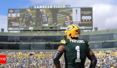 After topping Myles Garrett’s salary, Micah Parsons leads undefeated Packers into crucial clash against Browns | NFL News