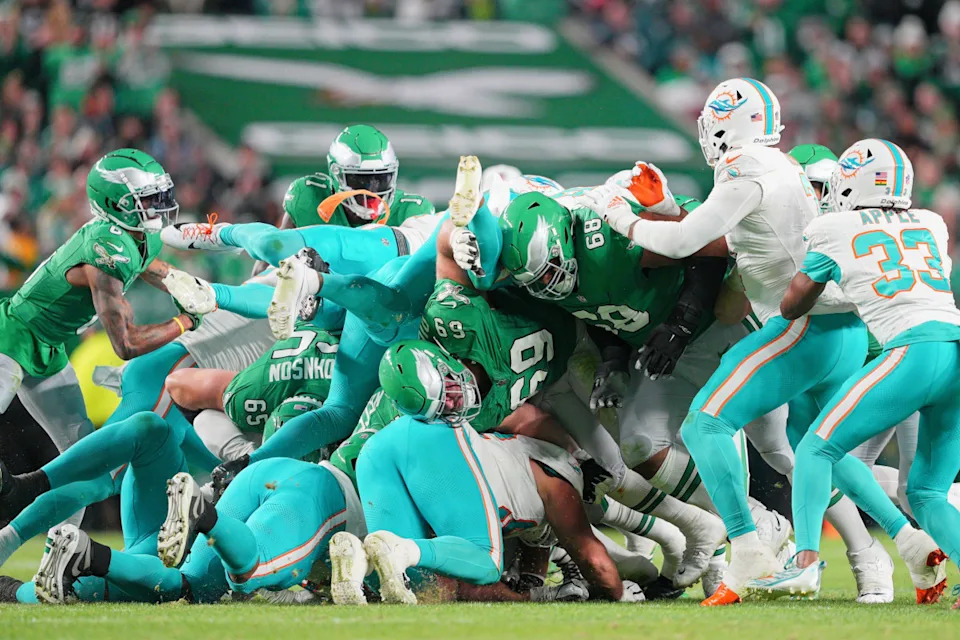 PHILADELPHIA, PA - OCTOBER 22: Philadelphia Eagles execute a tush push for a first down during the game between the Miami Dolphins and the Philadelphia Eagles on October 22, 2023 at Lincoln Financial Field. (Photo by Andy Lewis/Icon Sportswire via Getty Images)Icon Sportswire&sol;Getty Images