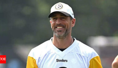 Will Aaron Rodgers play against the New England Patriots today? Latest injury update on the Pittsburgh Steelers’ quarterback | NFL News