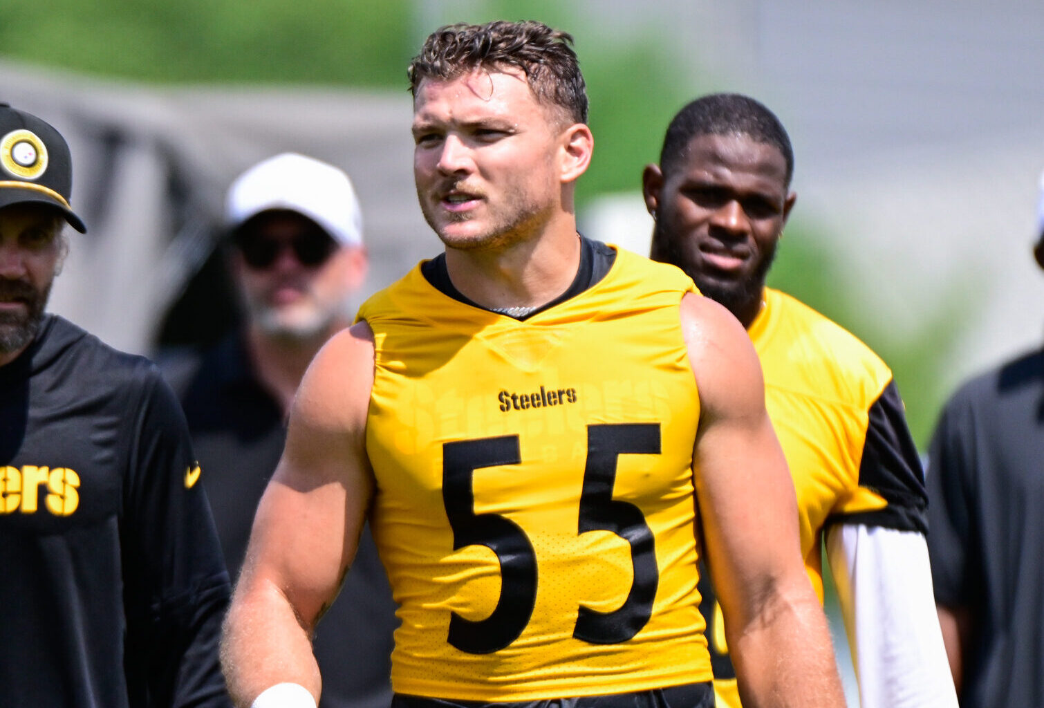Steelers Make Major Personnel Change vs. Patriots