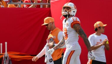 Mike Evans injury: Bucs star WR believed to have 'low-grade' hamstring injury, will get MRI