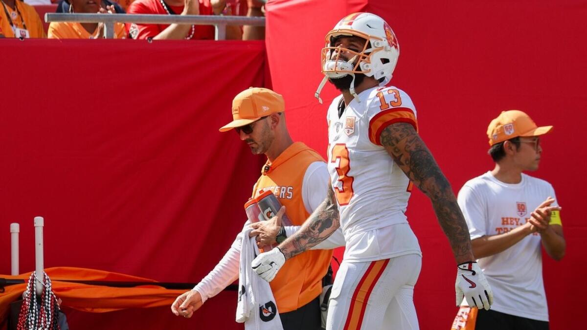 Mike Evans injury: Bucs star WR believed to have 'low-grade' hamstring injury, will get MRI
