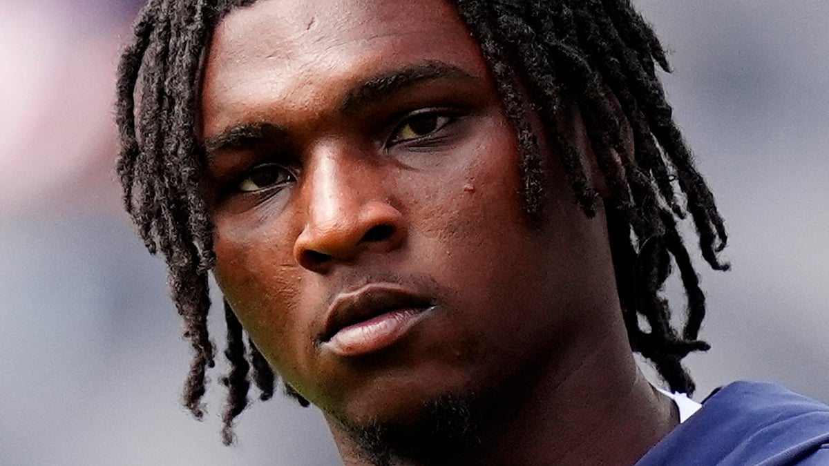 Cameron Ward Headshot