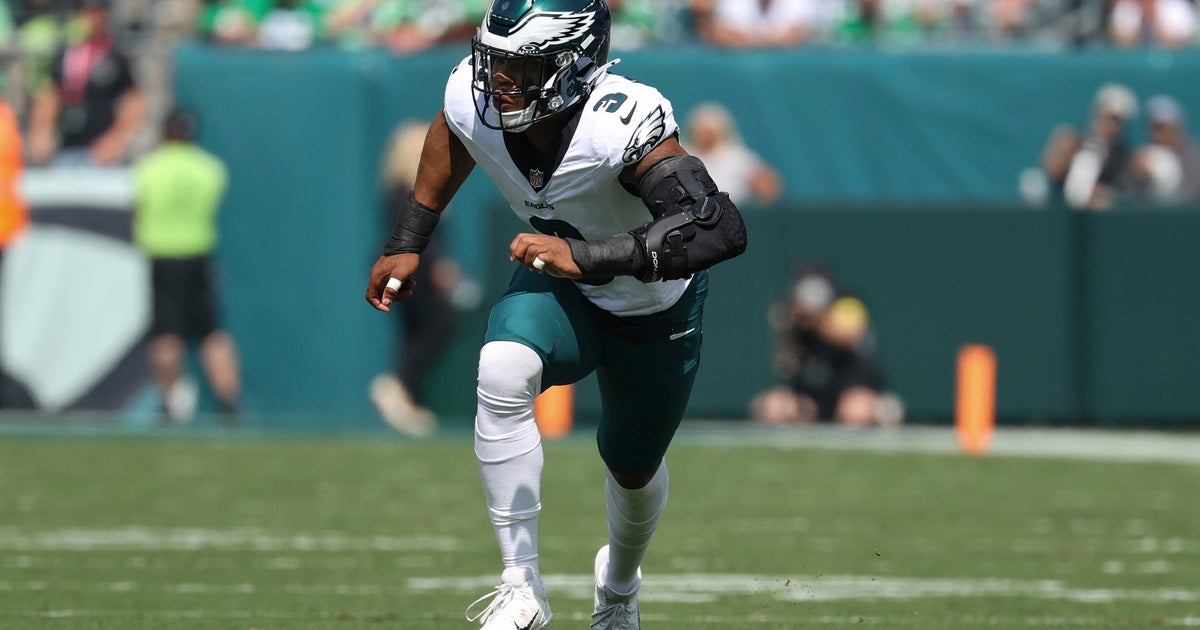 Eagles place linebacker Nolan Smith on injured reserve in series of roster moves