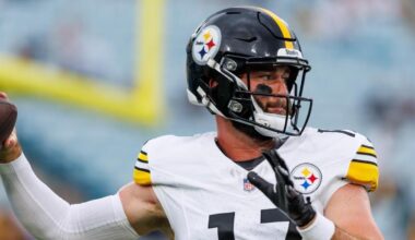 Steelers QB Skylar Thompson jumped, robbed in Ireland, suffers minor injuries