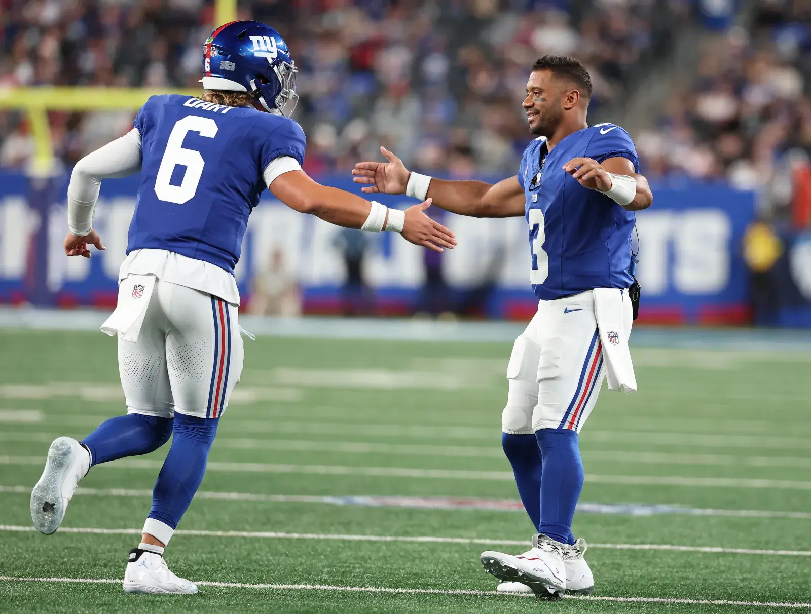 New York Giants QBs Jaxson Dart and Russell Wilson