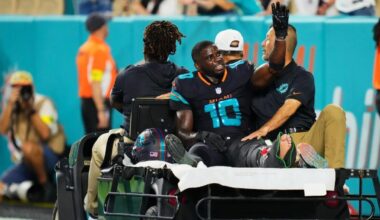 Week 4 'MNF' overreactions: Tyreek Hill's career over? Aaron Glenn on hot seat?