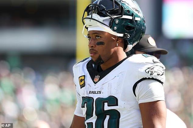 NFL fan believes he's spotted Saquon Barkley's 'tell' as he urges teams to watch Eagles star