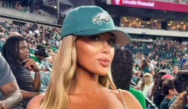 Everyone Was Saying The Same Thing About The Jaw-Dropping Female Philadelphia Eagles Fan Who Stole The Show With Her Risky, Tight-Fitting Outfit In The Stands [PHOTOS]