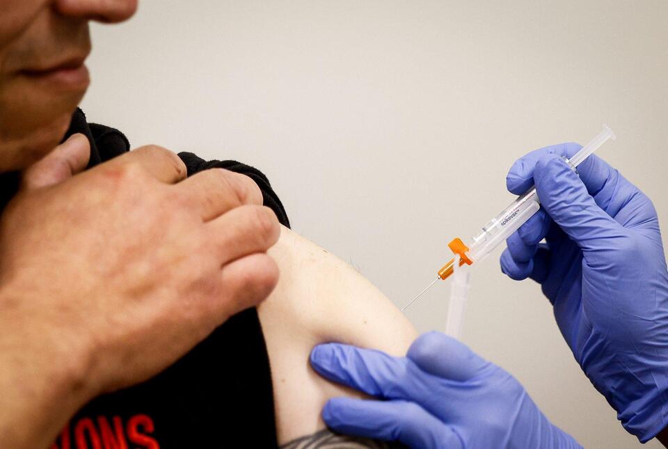 Some Texans may have to pay for Covid shots this fall. Here's why, what to know