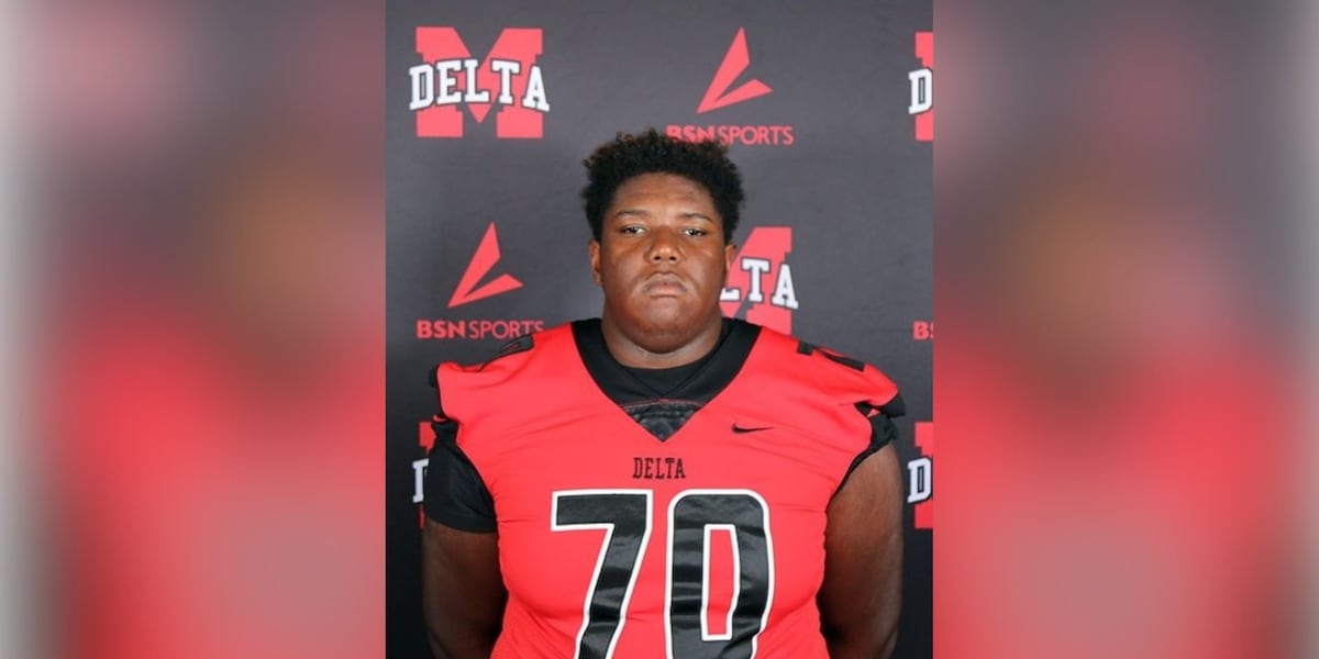 College football player dies from medical complications following game