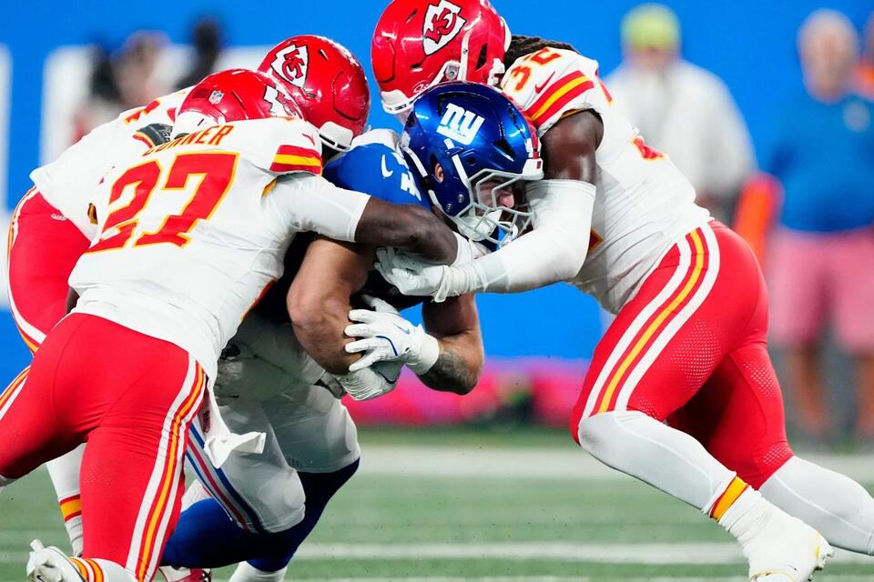 Is Cam Skattebo the Answer? Rookie Posts Historic Grade as Russell Wilson Falters for Giants