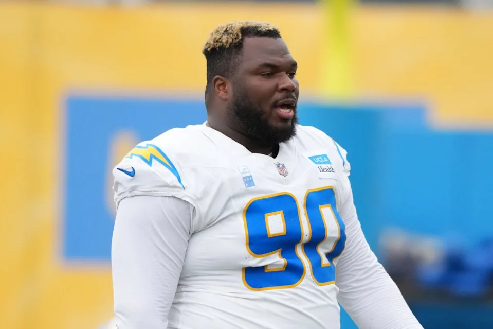Los Angeles Chargers defensive lineman Teair Tart (90) during training camp at The Bolt. Kirby Lee-Imagn Images