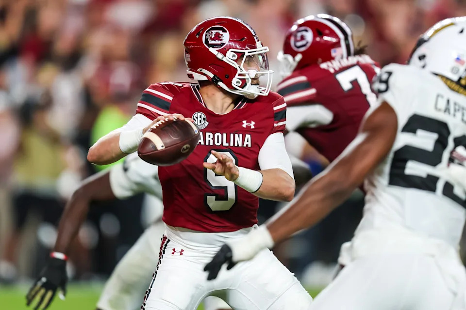 Sep 13, 2025; Columbia, South Carolina, USA; South Carolina Gamecocks wide receiver Luke Doty (9) passes against the Vanderbilt Commodores in the second half at Williams-Brice Stadium. Mandatory Credit: Jeff Blake-Imagn Images