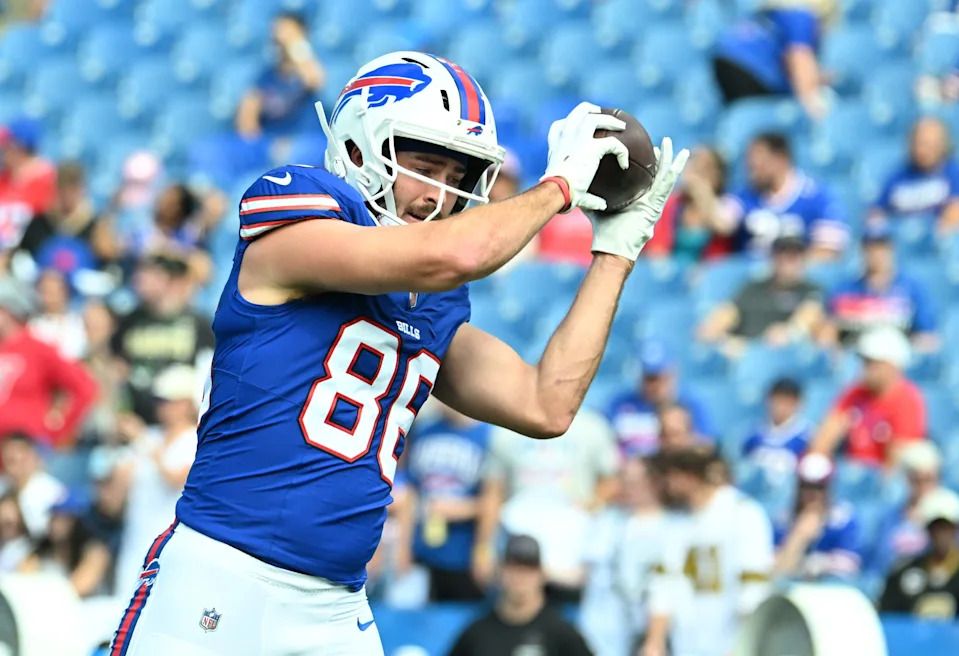Sep 28, 2025; Orchard Park, New York, USA; Buffalo Bills tight end Dalton Kincaid (86) warms up before a game against the Buffalo Bills at Highmark Stadium. Mandatory Credit: Mark Konezny-Imagn Images