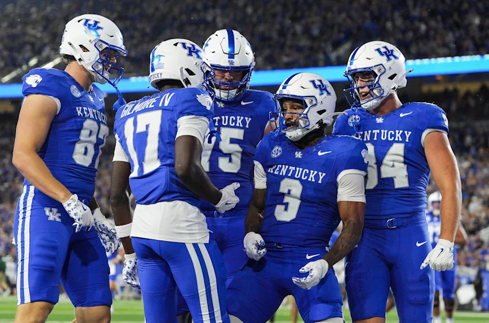 Kentucky Wildcats running back Seth McGowan (3) had three touchdowns against Eastern Michigan in Lexington, Kentucky Saturday, Sept. 13, 2025.