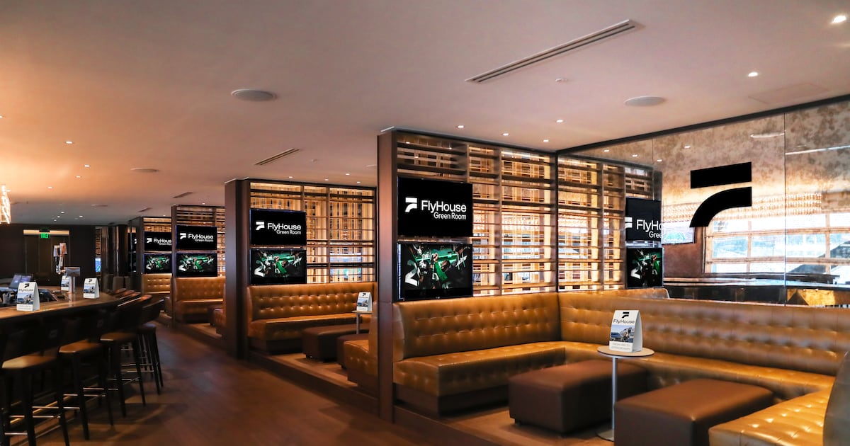 Ads coming to visitor locker room in Jets-FlyHouse private aviation sponsorship