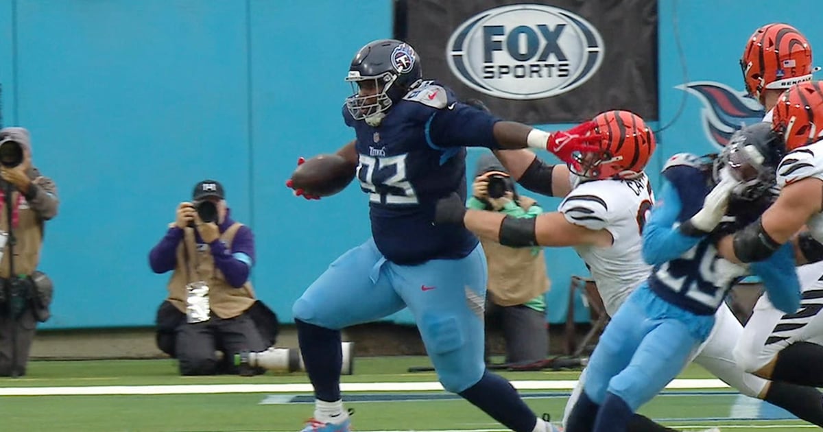 Tennessee Titans put star DT T'Vondre Sweat on IR; out for Week 3 vs. Indianapolis Colts
