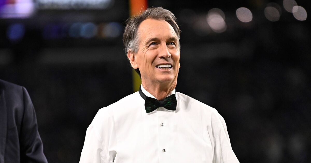 Collinsworth fixation on awkward word leaves SNF viewers baffled - Football - Sports