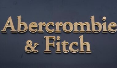 Abercrombie & Fitch is betting on its NFL deal as rival scooped up Travis Kelce