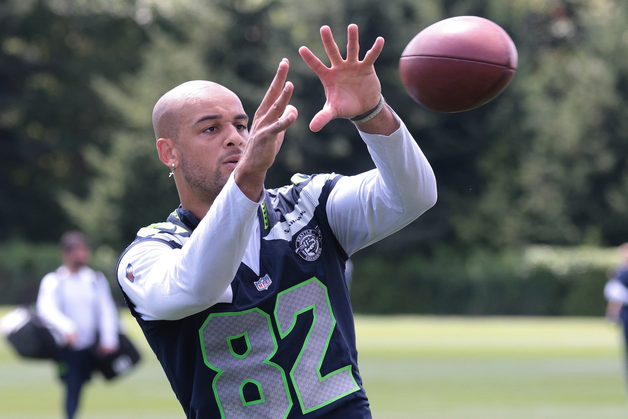 Seattle Seahawks cut ties with former Pittsburgh Steelers wide receiver