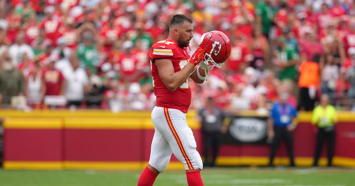 Travis Kelce and his absurd T-shirt in defense of Chiefs WR Rashee Rice
