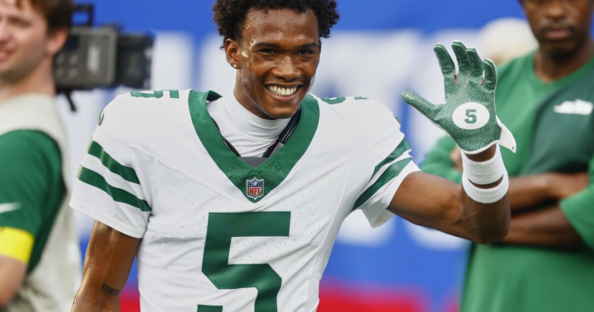 Jets' Garrett Wilson says he learned a lot from Aaron Rodgers, but they haven't talked since he left | National Sports