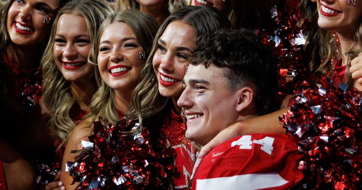 Nebraska tight end Luke Lindenmeyer proposes to Scarlet dancer Kailyn Storovich after Akron win - Omaha World-Herald