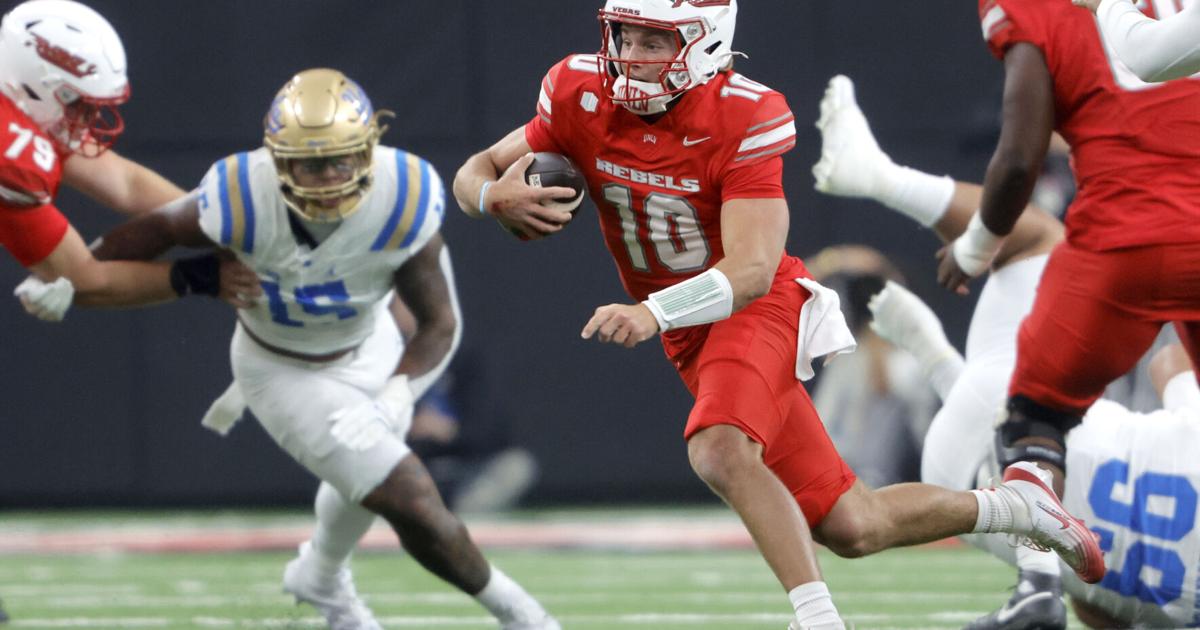 UNLV beats UCLA 30-23 for first Big Ten win in 22 years | Football