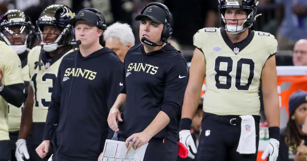 Saints' Kellen Moore shows growing pains in coaching debut | Saints
