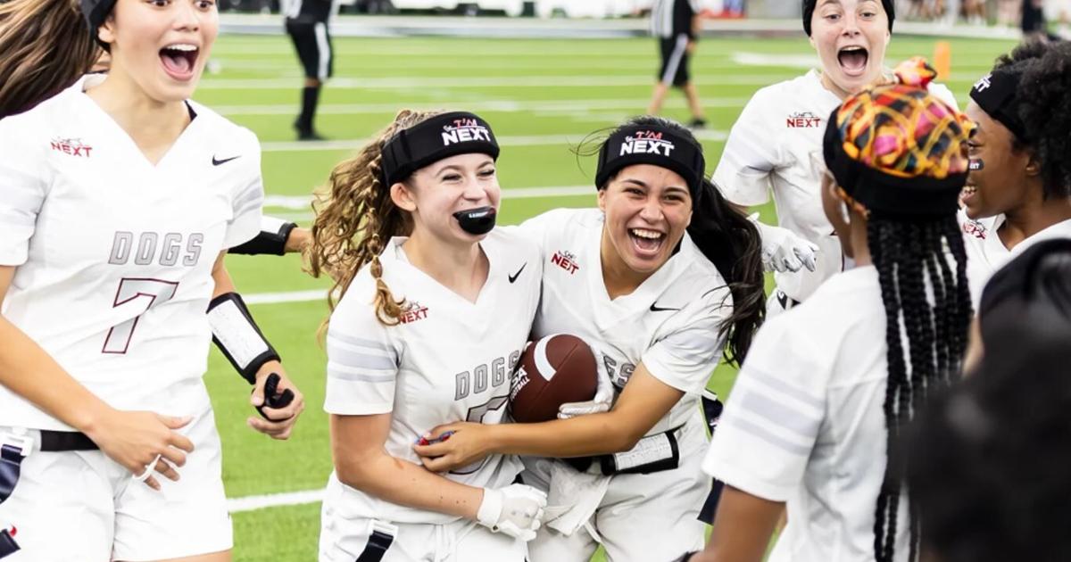 Flag Fever: Houston Texans partnership helps Heights HS Girls Flag Football make history | Sports