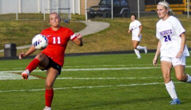 Raiders fight, fall to JC | Sports