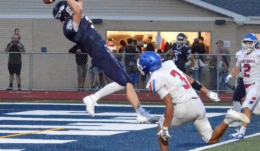 Dutch run past Raiders in second half, 24-14 | Local