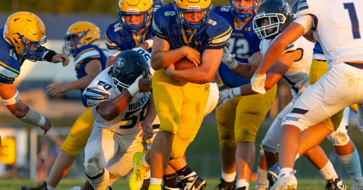 Pitzer pummels Bucs' chances at a comeback | High School Football