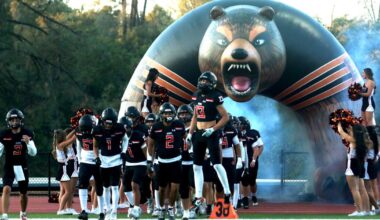 Bears maul Warriors 58-0, improve to 2-1 entering league play | Sports